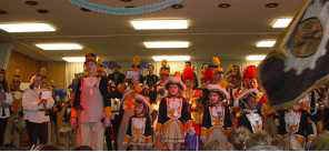 Eine Tanzgruppe geh�rt auch an unserer Schule einfach zum Karneval dazu