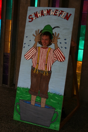 Viel Spa� machte das Werfen mit Schw�mmen!